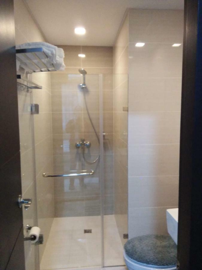 Apartamento 101 Newport Boulevard C1 Manila Exterior foto