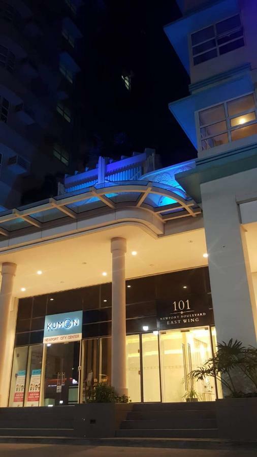 Apartamento 101 Newport Boulevard C1 Manila Exterior foto